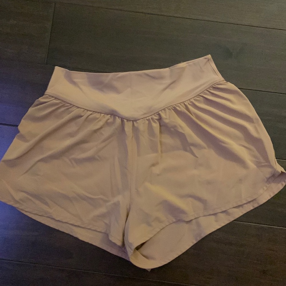 Aerie athletic shorts with inner lining.